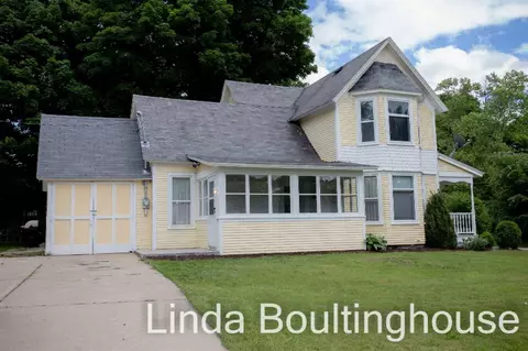 632 W May, Belding, MI 48809 photo 3