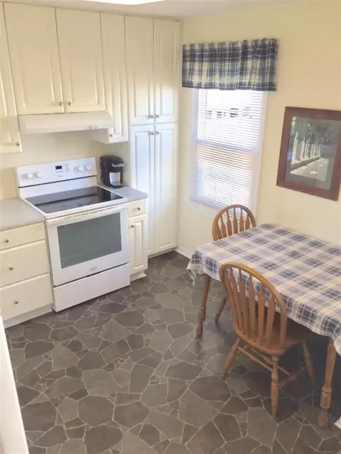 2624 Thayer, Saint Joseph, MI 49085 photo 3