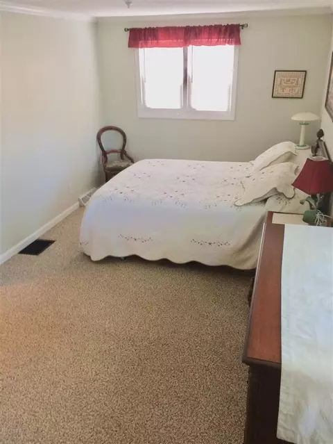 2624 Thayer, Saint Joseph, MI 49085 photo 9