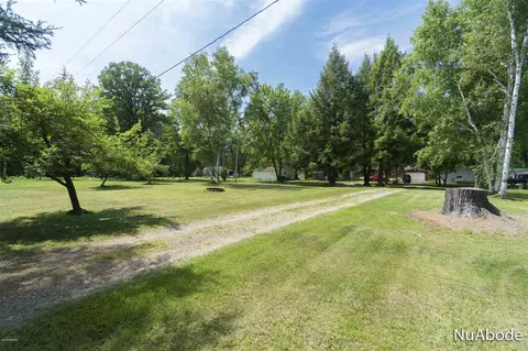 5698 Logging Trail Dr, Sears, MI 49679 photo 41