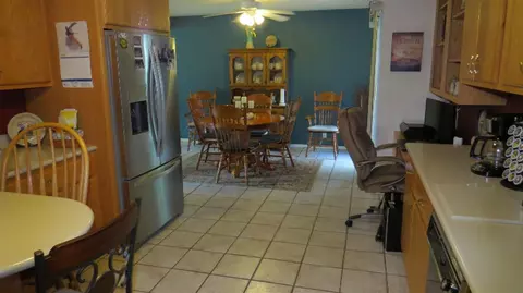 564 8th, Plainwell, MI 49080 photo 6