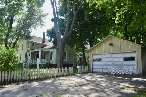 306 Pine, Manistee, MI 49660 photo 3