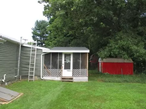 1252 106th, Plainwell, MI 49080 photo 3