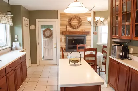 333 E Maple, Fremont, MI 49412 photo 2