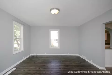722 Pearl, Belding, MI 48809 photo 4