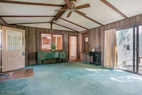 335 Maple, Spring Lake, MI 49456 photo 5