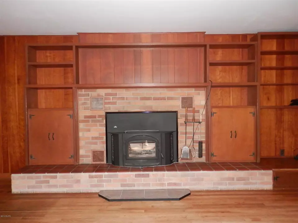  6611 Gandy Ln, Sawyer, MI 49125 photo 5