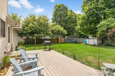 8763 Shadowbrook, Jenison, MI 49428 photo 24