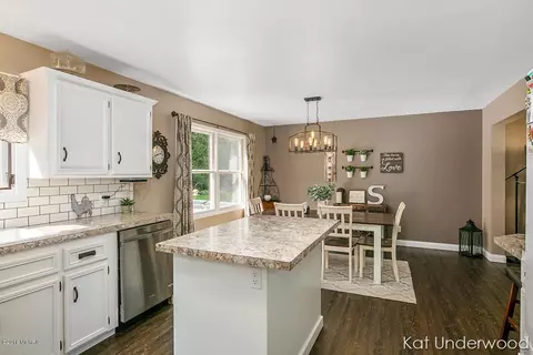 8763 Shadowbrook, Jenison, MI 49428 photo 10