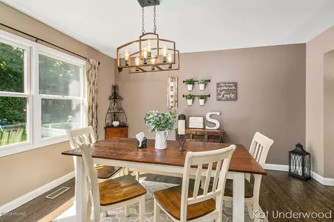 8763 Shadowbrook, Jenison, MI 49428 photo 11