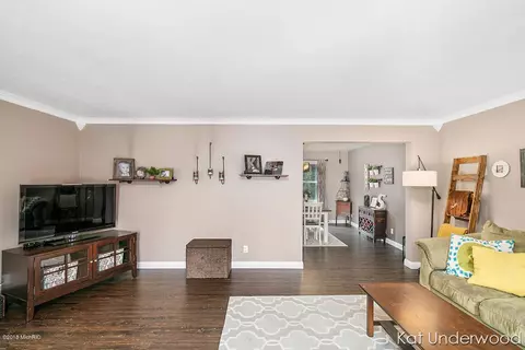 8763 Shadowbrook, Jenison, MI 49428 photo 6