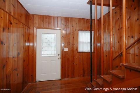 802 W State, Belding, MI 48809 photo 23