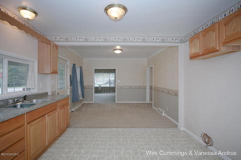 802 W State, Belding, MI 48809 photo 18