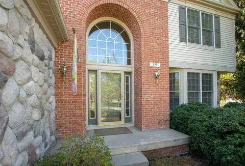 89 Fox Pt, Ada, MI 49301 photo 2