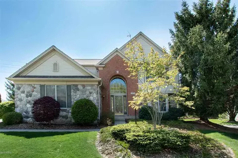 89 Fox Pt, Ada, MI 49301 photo 1