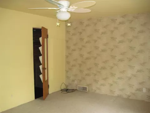606 E Riv, Whitehall, MI 49461 photo 23
