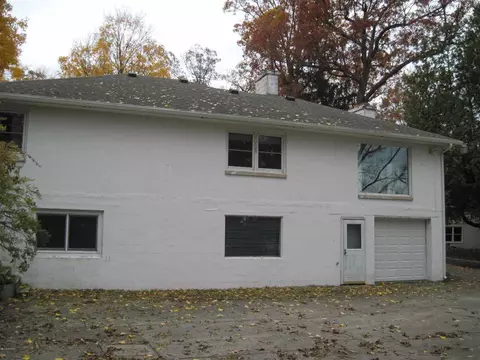 606 E Riv, Whitehall, MI 49461 photo 40