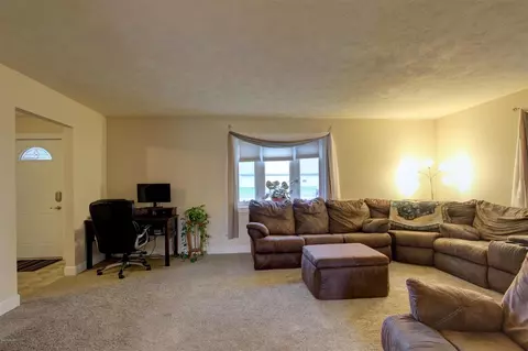 4313 18th, Dorr, MI 49323 photo 6