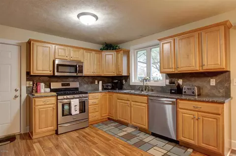 4313 18th, Dorr, MI 49323 photo 9