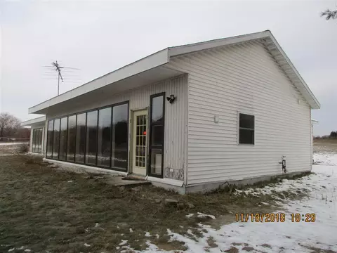 588 E 1 Mile, White Cloud, MI 49349 photo 23