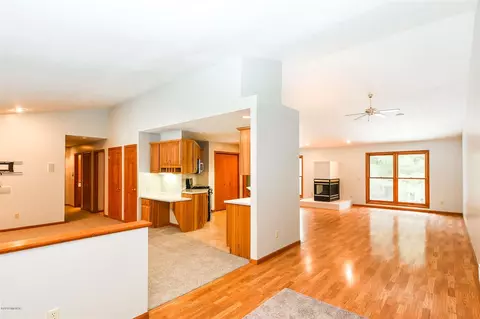 1302 Warner, Whitehall, MI 49461 photo 8