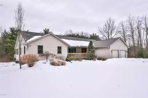 1302 Warner, Whitehall, MI 49461 photo 1
