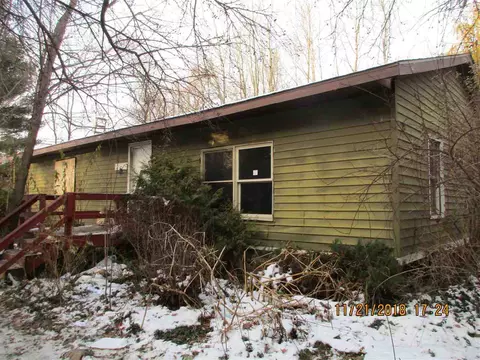 1928 E 100th, Grant, MI 49327 photo 4