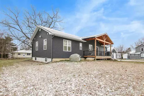 235 N Robinson, Lyons, MI 48851 photo 4