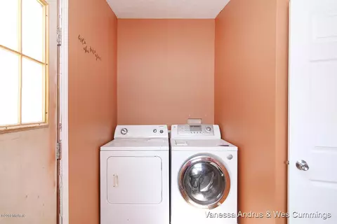 614 Crooks, Belding, MI 48809 photo 15