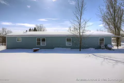614 Crooks, Belding, MI 48809 photo 20