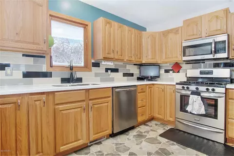 723 Warner, Whitehall, MI 49461 photo 5