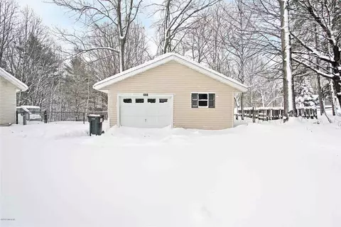723 Warner, Whitehall, MI 49461 photo 36