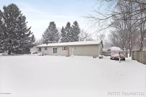 266 13th, Plainwell, MI 49080 photo 14