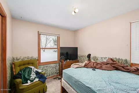 266 13th, Plainwell, MI 49080 photo 10