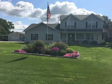 829 11th, Plainwell, MI 49080 photo 5