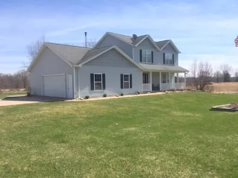 829 11th, Plainwell, MI 49080 photo 3