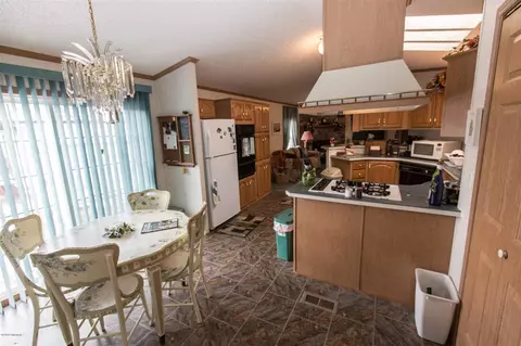 580 Maple, Coldwater, MI 49036 photo 22