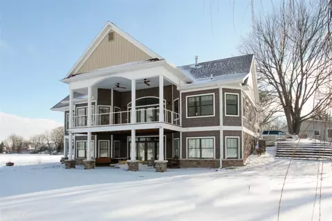 11625 Spring Pt, Plainwell, MI 49080 photo 2