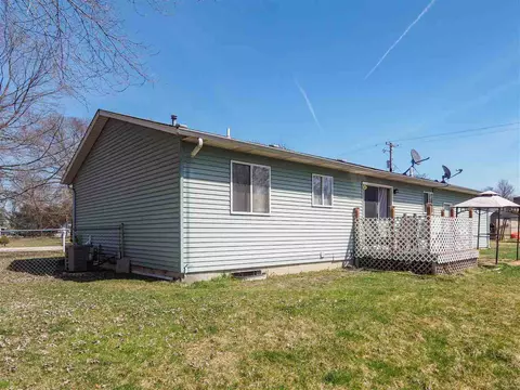 210 Garden, Constantine, MI 49042 photo 15