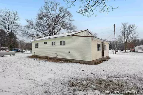 1070 Kathleen, Stanton, MI 48888 photo 18