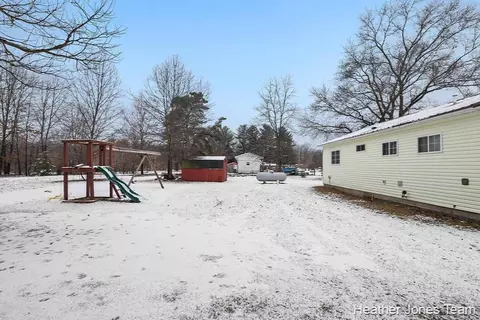1070 Kathleen, Stanton, MI 48888 photo 17