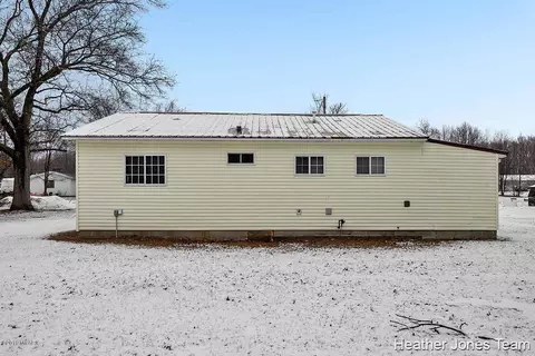 1070 Kathleen, Stanton, MI 48888 photo 14