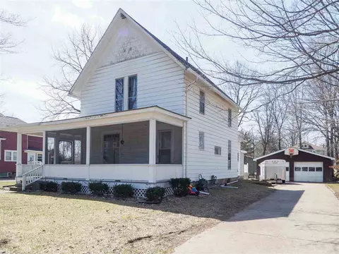 514 Walnut, Three Rivers, MI 49093 photo 3
