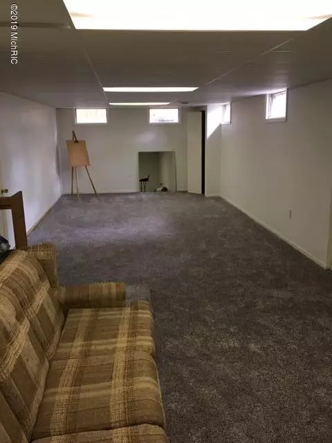 1124 Eldridge, Kalamazoo, MI 49006 photo 16