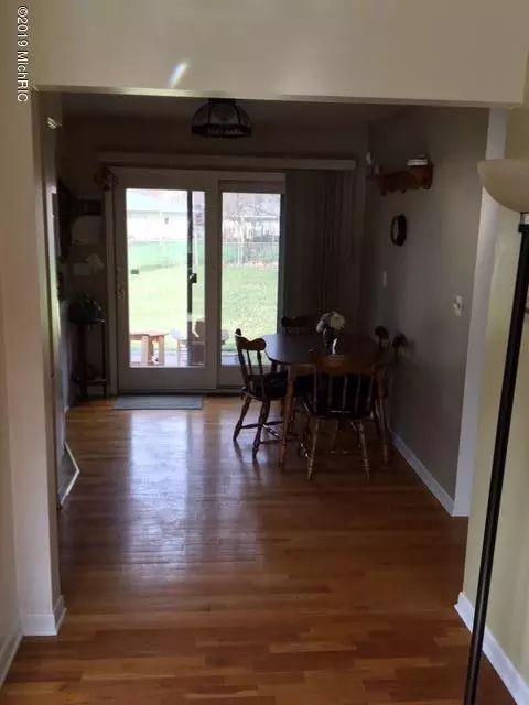 1124 Eldridge, Kalamazoo, MI 49006 photo 8