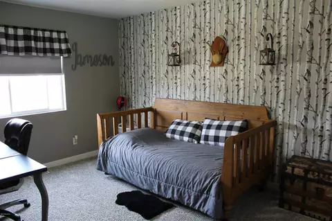 218 Pine Mdw, Belding, MI 48809 photo 20