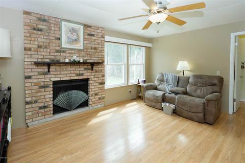 233 E Van Bruggen, Plainwell, MI 49080 photo 11