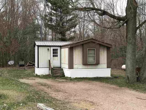 76390 30th, Covert, MI 49043 photo 1