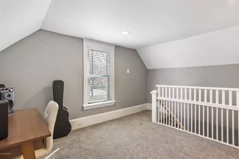 302 E Riv, Spring Lake, MI 49456 photo 18