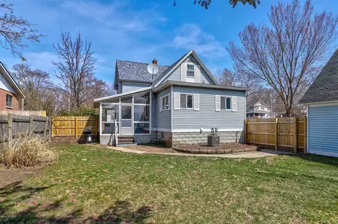 302 E Riv, Spring Lake, MI 49456 photo 30